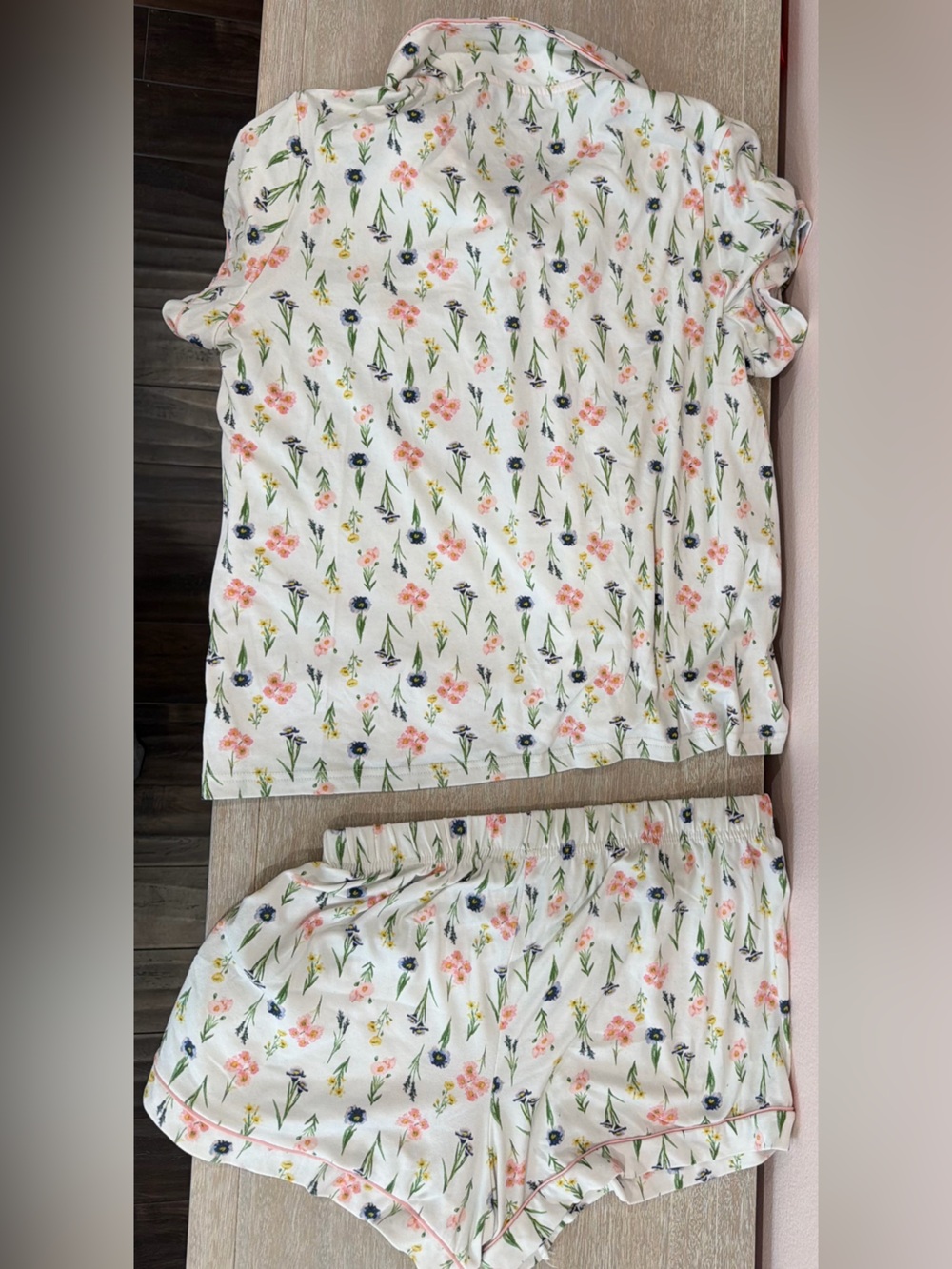 Tahari White Floral Pajama Set with Pink Trim - Picture 2 of 6